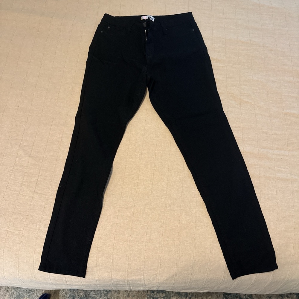 YMI Women's Classic Black Skinny Jeans